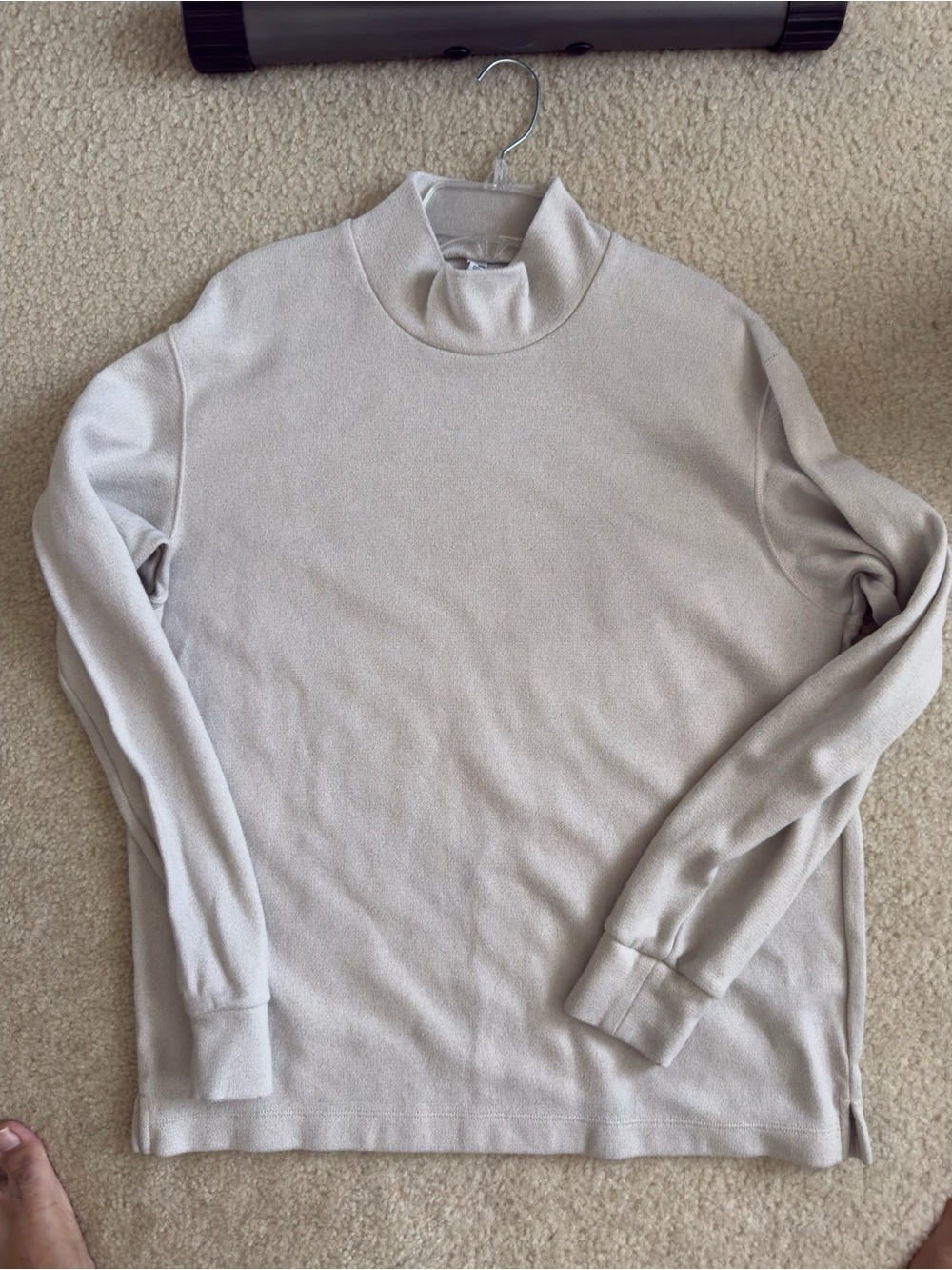 2 PACK MENS UNIQLO THERMAL MOCKNECK WOOL THERM SWEATERS - MENS MEDIUM